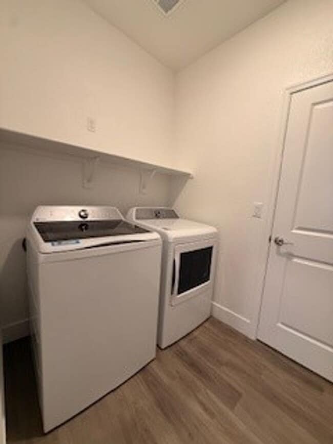 Building Photo - Brand New 2-Bedroom, 2-Bath Home in Four Seasons at Homestead (Adult Community)