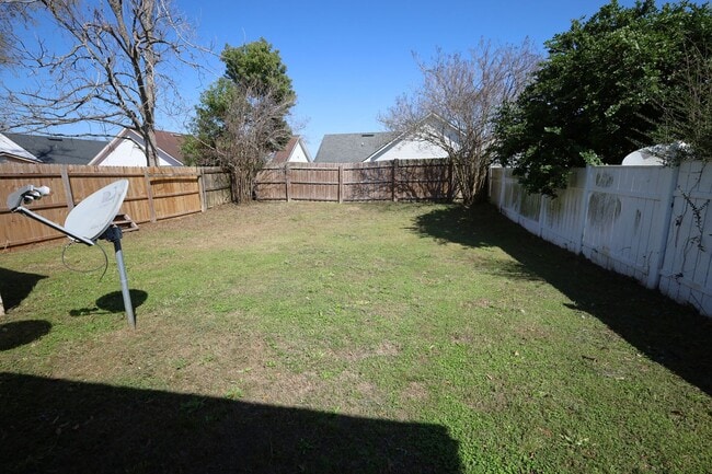 Building Photo - 3063 Schroer Dr