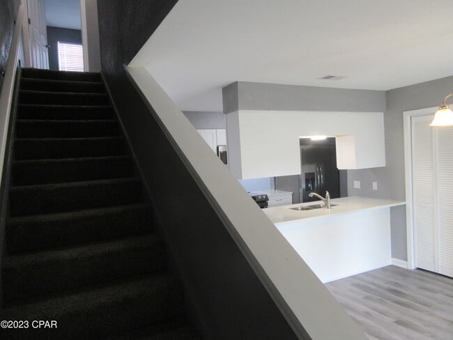 Building Photo - 134 Parker Village Cir