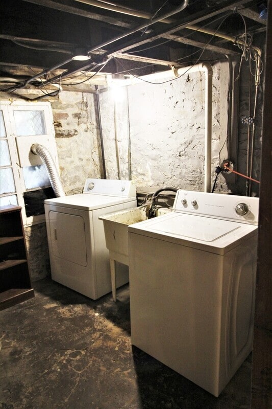 Building Photo - 107 E 33rd St