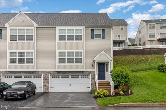 Building Photo - 774 Winding Ln