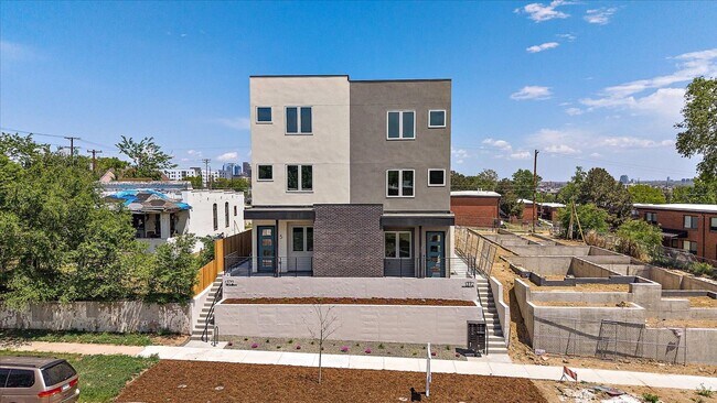 Building Photo - Luxurious New Townhome in South Sloan’s Lake