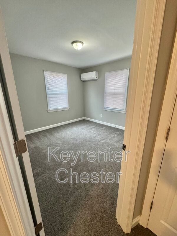 Building Photo - 2607 Petersburg St