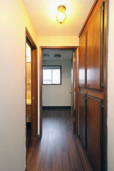 Building Photo - 14620 SE Woodland Way