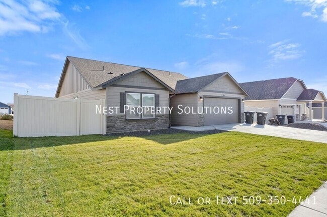 Building Photo - 217 Royal Palm Dr