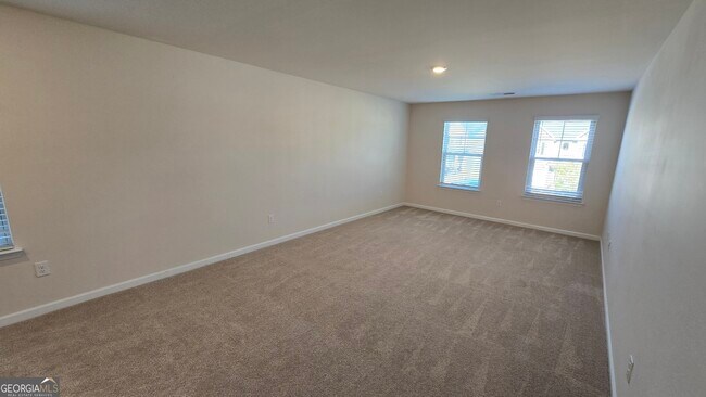 Building Photo - 13106 Vista Dr SE