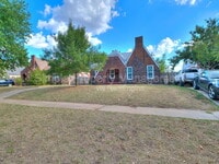 Building Photo - 2716 NW 11th St