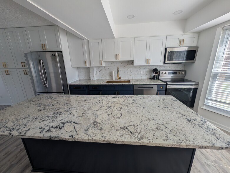 Building Photo - 3756 Governors Way