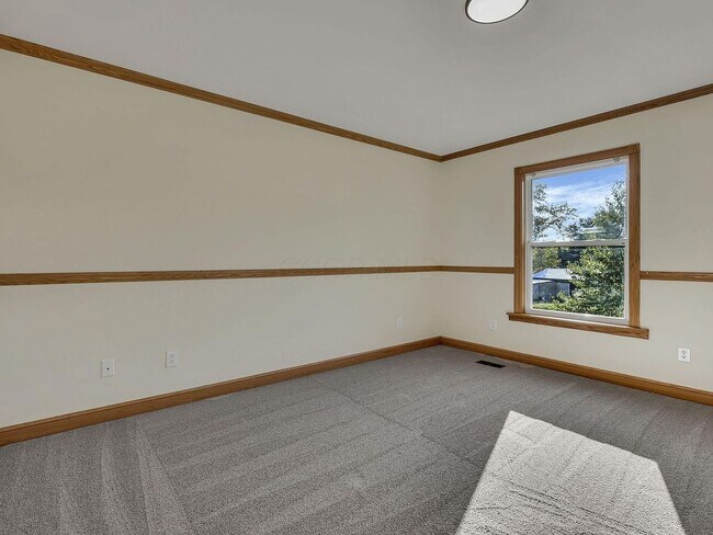 Building Photo - Your country retreat awaits!