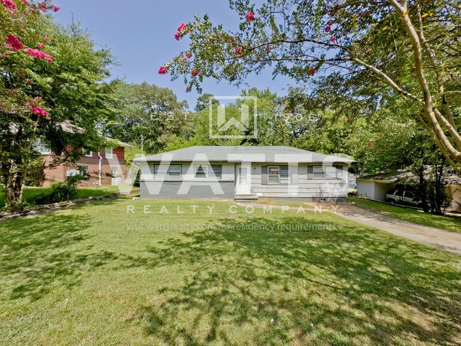 Primary Photo - 4-Bedroom 1-Bath House in Killough Springs...