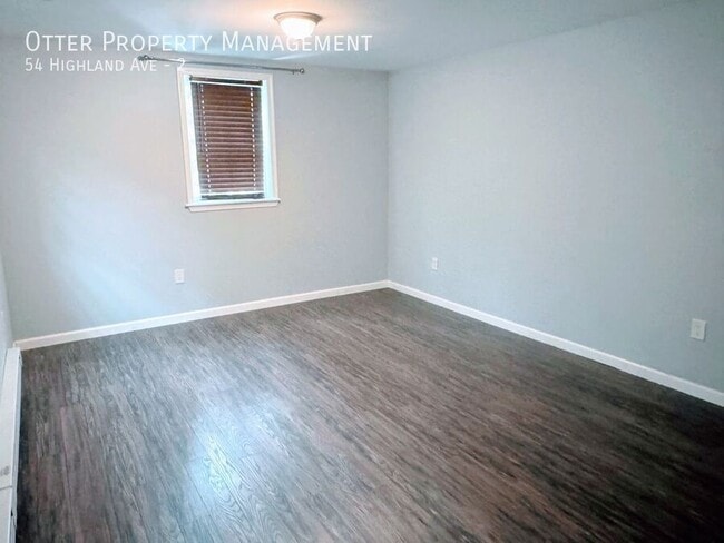 Building Photo - 54 Highland Ave