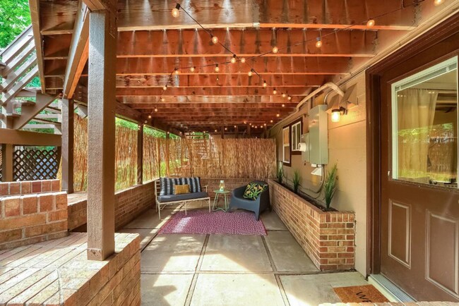 Building Photo - Cozy Arvada Downstairs Duplex Available Now!
