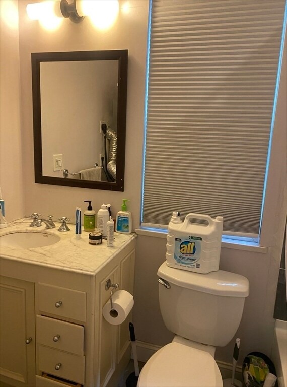 Building Photo - 44 Mozart St