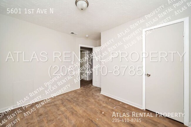 Building Photo - 5601 1st Ave N