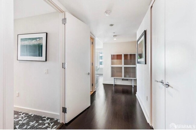 Building Photo - 188 Minna St