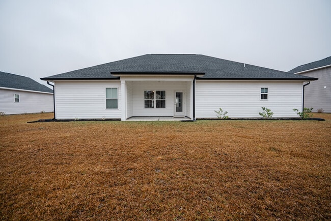 Building Photo - 106 Holland Dr