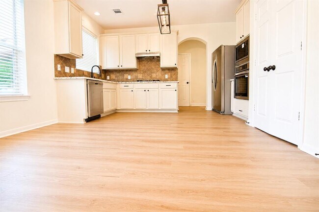 Building Photo - 4205 Bent Wood Ct
