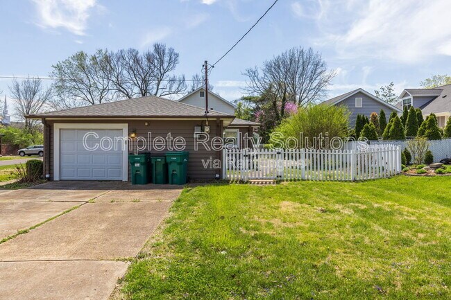 Building Photo - 1503 Wexford Ave
