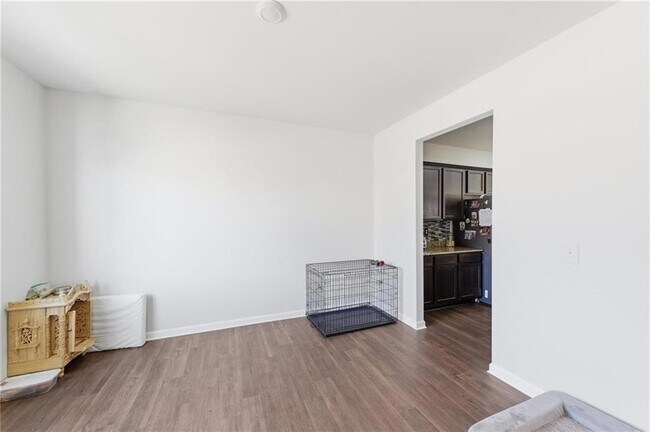 Building Photo - 296 Maple Brook Dr