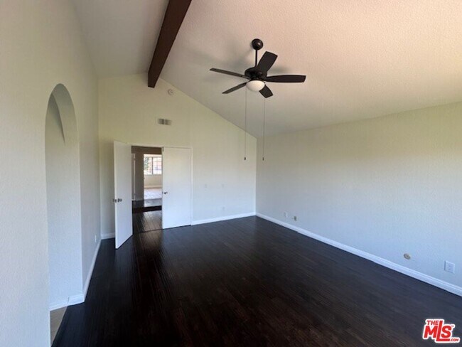 Building Photo - 6501 Bradley Pl