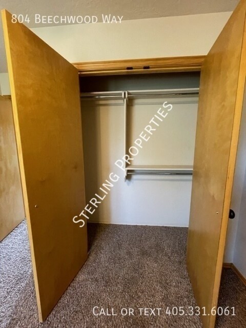 Building Photo - 804 Beechwood Way