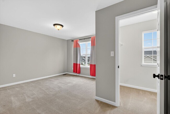 Building Photo - Beautiful 4-Bedroom Home with Modern Upgrades