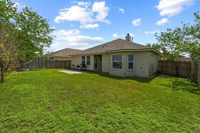Building Photo - 2004 Dry Season Trail