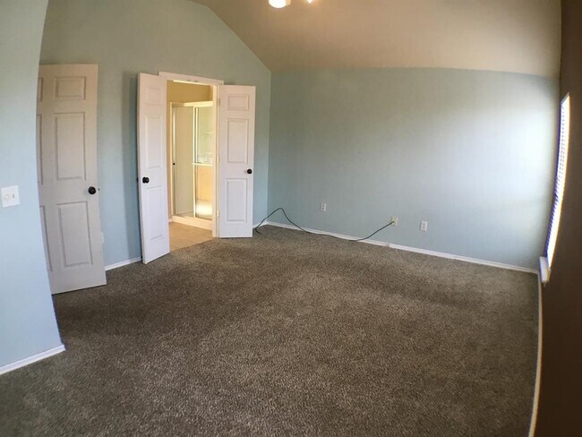 Building Photo - 18001 Montoro Way