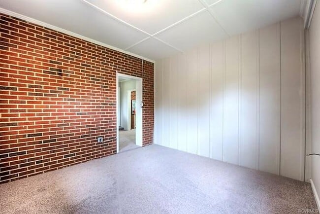 Building Photo - Spacious and Updated Home In Mechanicsville