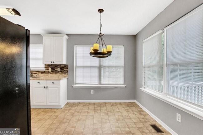 Building Photo - 1411 Denson Ln S W
