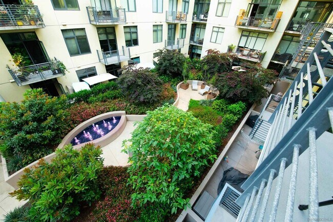 Building Photo - 1050 Island Ave