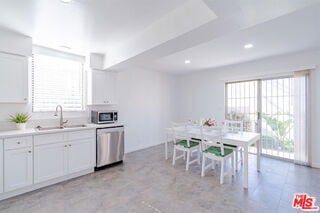 Building Photo - 1017 S Bedford St