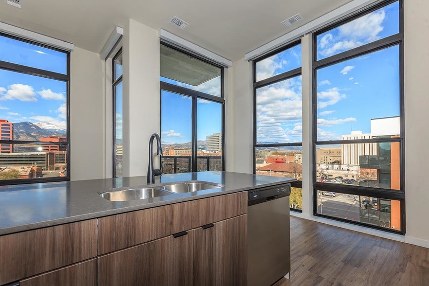 Picture of 333 Eco Apartments - 333 E Colorado Ave Colorado Springs CO 80903 ...