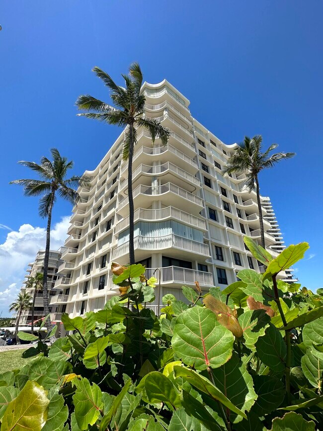 Building Photo - 5480 N Ocean Dr