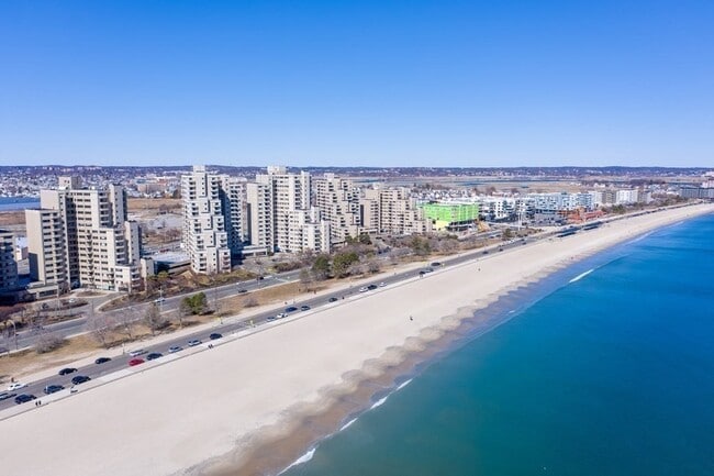 Primary Photo - 382 Ocean Ave