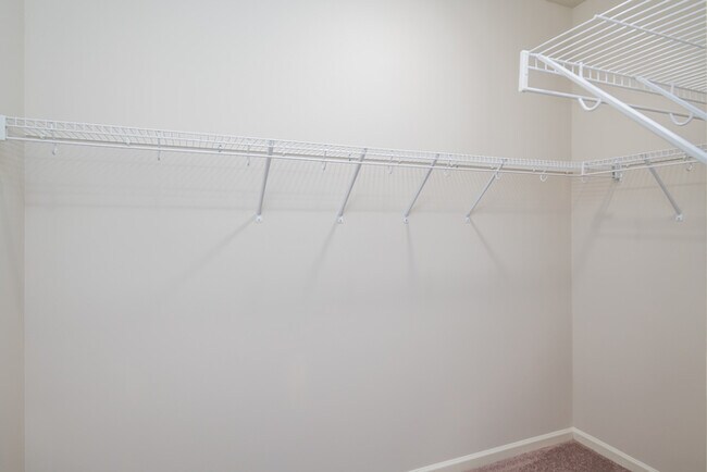 Building Photo - 246 Brownstone Loop