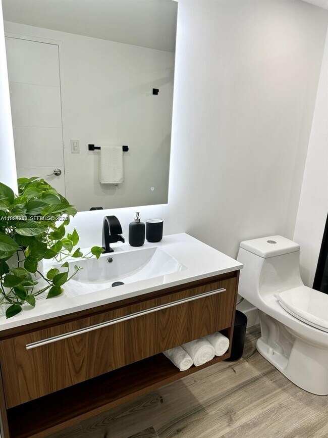 Building Photo - 4544 NW 79th Ave