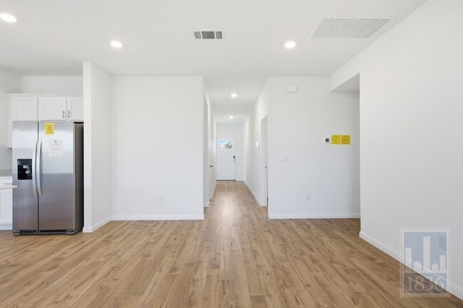 Building Photo - 1932 Marlin Spike Dr