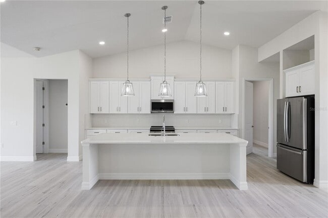 Building Photo - 208 SNOWY ORCHID Way