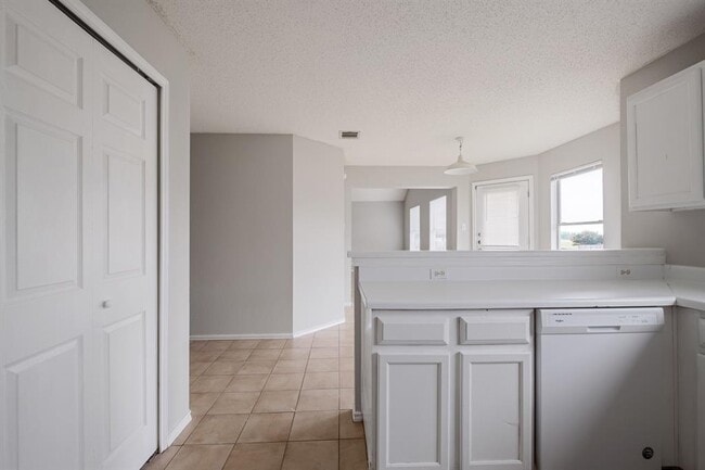 Building Photo - 3506 Hawk View Cove