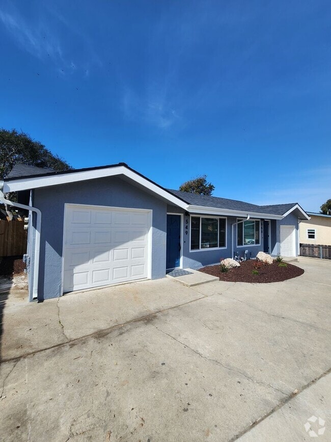 Building Photo - Updated 2 Bed, 1 Bath In Grover Beach