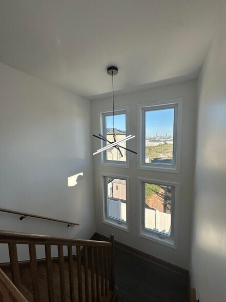 Building Photo - 220 Lafayette Ave