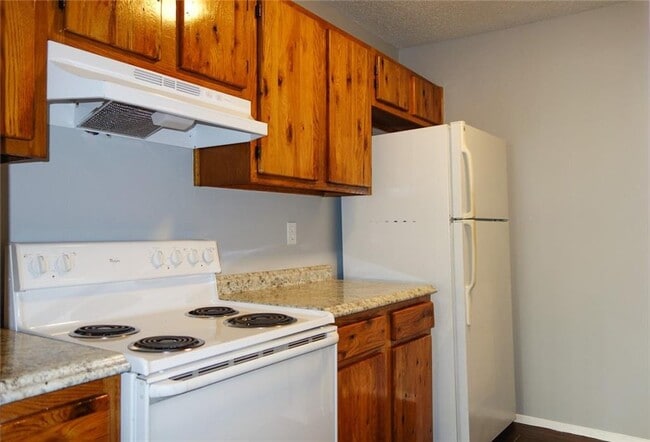 Building Photo - 9714 Eastwend Dr