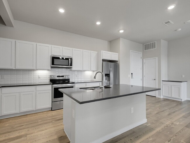 Building Photo - $2,195 - 2 Bed, 2 Bath Condo in Parker wit...