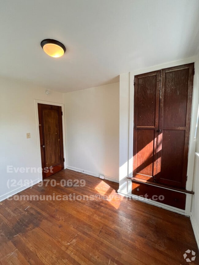 Building Photo - 3812 Drexel Dr