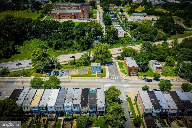 Building Photo - 2400 Annapolis Rd