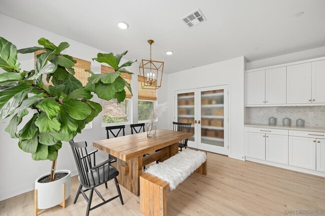 Building Photo - 8850 Weston Rd