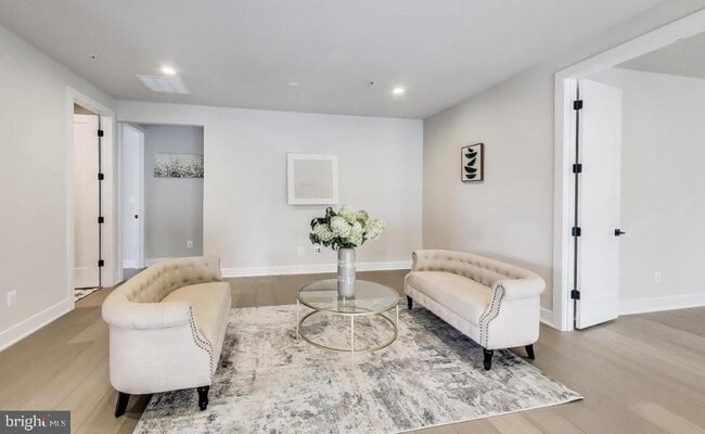 Building Photo - 6934 Renita Ln