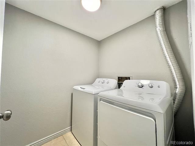 Building Photo - 14252 E Tufts Pl