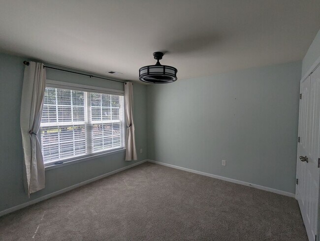 Building Photo - Harrisburg with Large Fenced-In Yard, Small Private Pool/Spa and Putting Green